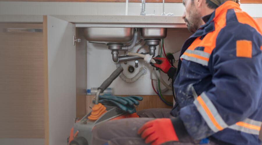 Expert burst pipe repair services in Reliance, WY